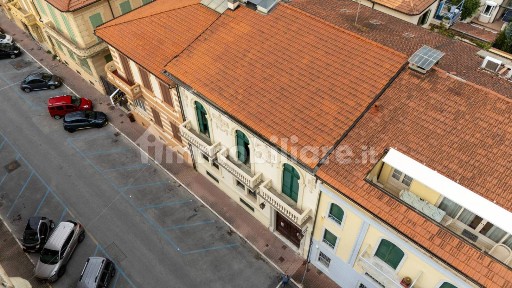 Villa unifamiliare via Francesco Carrara 18, Lungomare, Viareggio