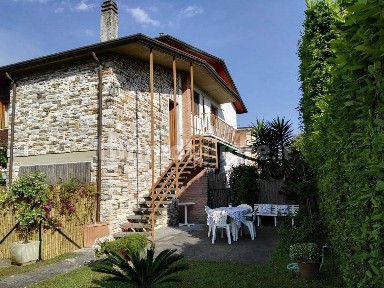 Appartamento su più livelli, Forte dei Marmi