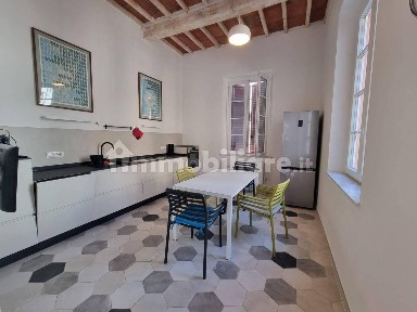 Quadrilocale ottimo stato, primo piano, Lungomare, Viareggio