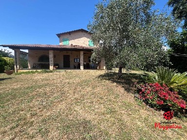 Villa unifamiliare via Miramare 350, Camaiore Paese, Camaiore