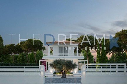 Villa unifamiliare via Giovanni Papini 3, Vittoria Apuana, Forte dei Marmi