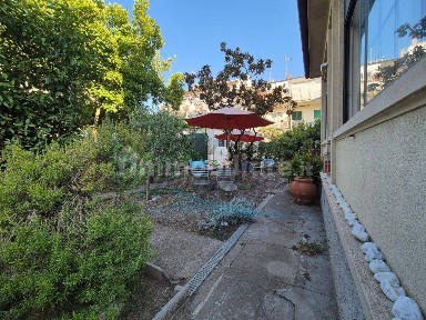 Villa bifamiliare via Fratelli Cairoli, Rosignano Solvay, Rosignano Marittimo