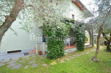 Villa unifamiliare via Terreni Pacchiani, Centro, Forte dei Marmi