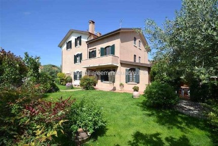 Villa unifamiliare via Dante, Rosignano Solvay, Rosignano Marittimo