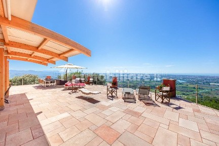 Villa unifamiliare via delle Sezioni 6799, Piano di Mommio, Massarosa