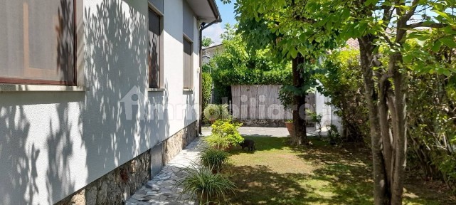 Villa unifamiliare via Duca degli Abruzzi 103, Centro, Forte dei Marmi