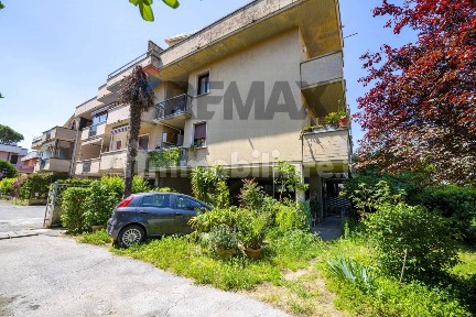 Villa bifamiliare via Vespucci Torre del Lago 82, Torre del Lago, Viareggio