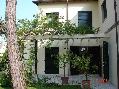 Villa unifamiliare via Giuseppe Mazzini 18, Centro, Forte dei Marmi