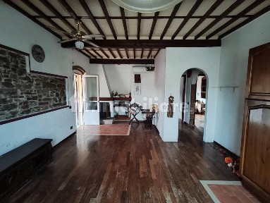Villa unifamiliare via di Sant'Alessio, Sant'Alessio - Carignano, Lucca