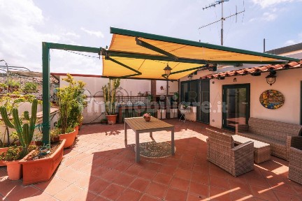Attico via Masuccio Salernitano 8, Centro, Salerno