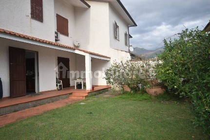 Seravezza, Via Fiumetto, 969A