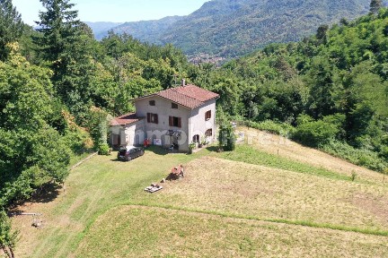 Villa unifamiliare Strada Provinciale di Molazzana, Gallicano
