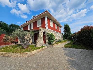 Villa unifamiliare via Misciano 13, Camaiore Paese, Camaiore