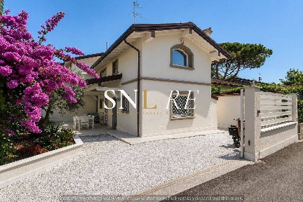 Villa unifamiliare via Piave, Centro, Forte dei Marmi
