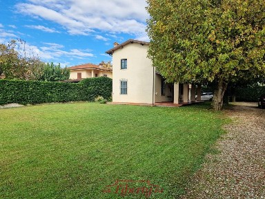 Villa unifamiliare via dei Lecci 163, Torre del Lago, Viareggio