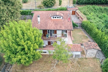 Villa unifamiliare via Misciano 51, Camaiore Paese, Camaiore