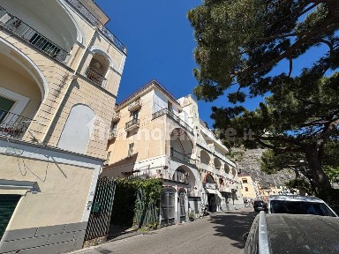 Attico piazza Ettore Gaetano Cantilena, Minori