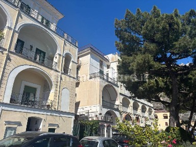 Attico piazza Ettore Gaetano Cantilena, Minori
