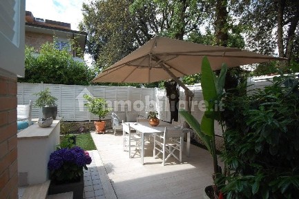 Villa bifamiliare via Giosuè Carducci 218, Pietrasanta