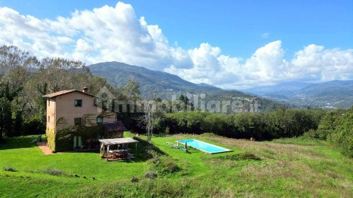 Villa unifamiliare Strada Provinciale di Monteperpoli, Castelnuovo di Garfagnana
