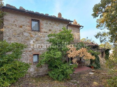 Locale commerciale in Vendita