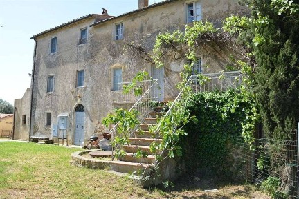 Locale commerciale in Vendita
