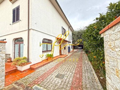 Villa unifamiliare, buono stato, 260 m², Rosignano Solvay, Rosignano Marittimo