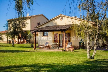 Agriturismo in Vendita
