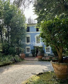 Villa unifamiliare, buono stato, 5670 m², San Lorenzo a Vaccoli, Lucca