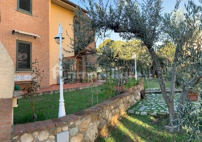 Villa bifamiliare 150 m², Castelnuovo della Misericordia, Gabbro, Rosignano Marittimo