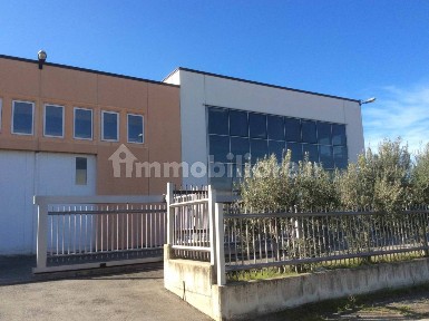 Ferramenta - Bricolage in Vendita