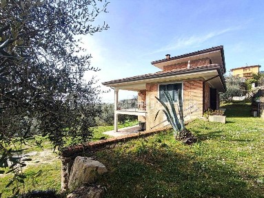 Villa unifamiliare, ottimo stato, 224 m², Bargecchia, Corsanico, Massarosa