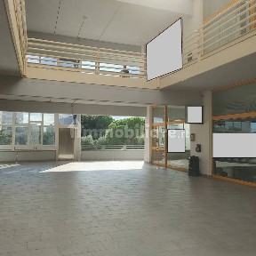 Negozio - Locale commerciale in Vendita