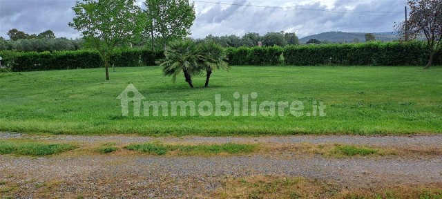 Locale commerciale in Vendita