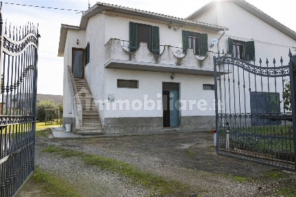 Locale commerciale in Vendita