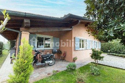 Villa unifamiliare via dei Pioppi 14, Terminetto - Migliarina, Viareggio