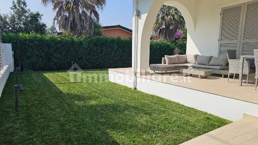 Villa unifamiliare via Matteo Civitali, Vittoria Apuana, Forte dei Marmi