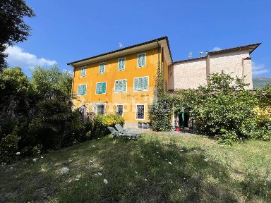 Villa bifamiliare Strada Comunale delle Silerchie, Camaiore Paese, Camaiore