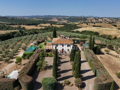 Agriturismo in Vendita