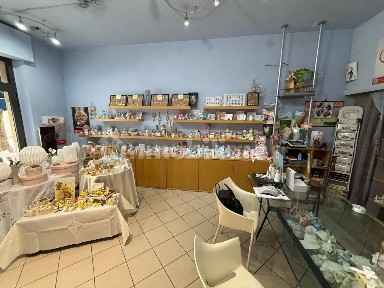 Attività commerciale in Vendita