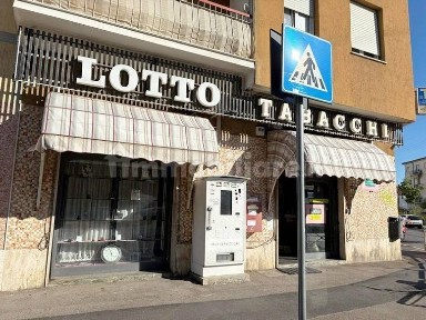 Tabaccheria in Vendita