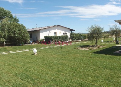 Locale commerciale in Vendita