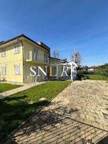 Villa bifamiliare via Bugneta, Pietrasanta