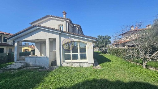 Villa bifamiliare via Savoia 10B, Capezzano Pianore, Camaiore