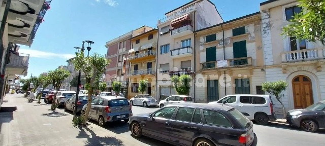 Villa unifamiliare via Leonardo Da Vinci, 62, Centro, Viareggio