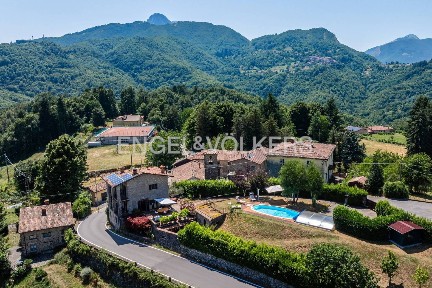 Villa unifamiliare via per Castelnuovo, Molazzana