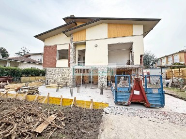 Villa bifamiliare via Giotto, Lido di Camaiore, Camaiore