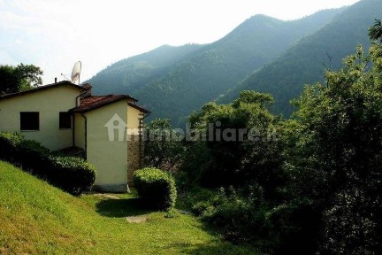 Villa unifamiliare viale Giovanni Pascoli 10, Centro, Barga