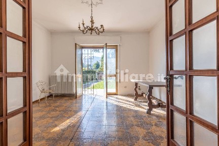Capannori, Massa Macinaia - San Leonardo, Via di Sottomonte, 402