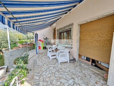 Villa unifamiliare, ottimo stato, 305 m², Pietrasanta